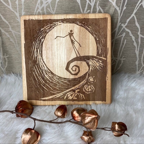 DISNEYS DISNEYLAND JACK SKELLINGTON NIGHT BEFORE CHRISTMAS WINE CHARCUTERIE NEW - Picture 1 of 5